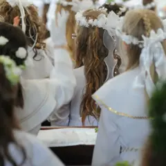 Ile dać na komunię 2025? Widełki i porady bez stresu!