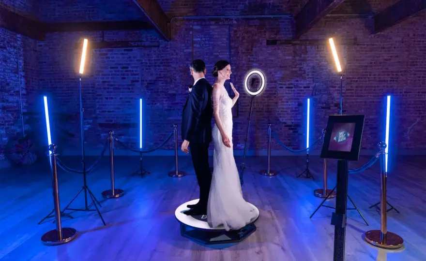 Fotobudka 360 wynajem cena - Ile kosztuje i co naprawdę jest w cenie?