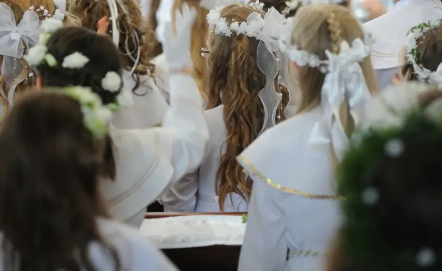 Ile dać na komunię 2025? Widełki i porady bez stresu!